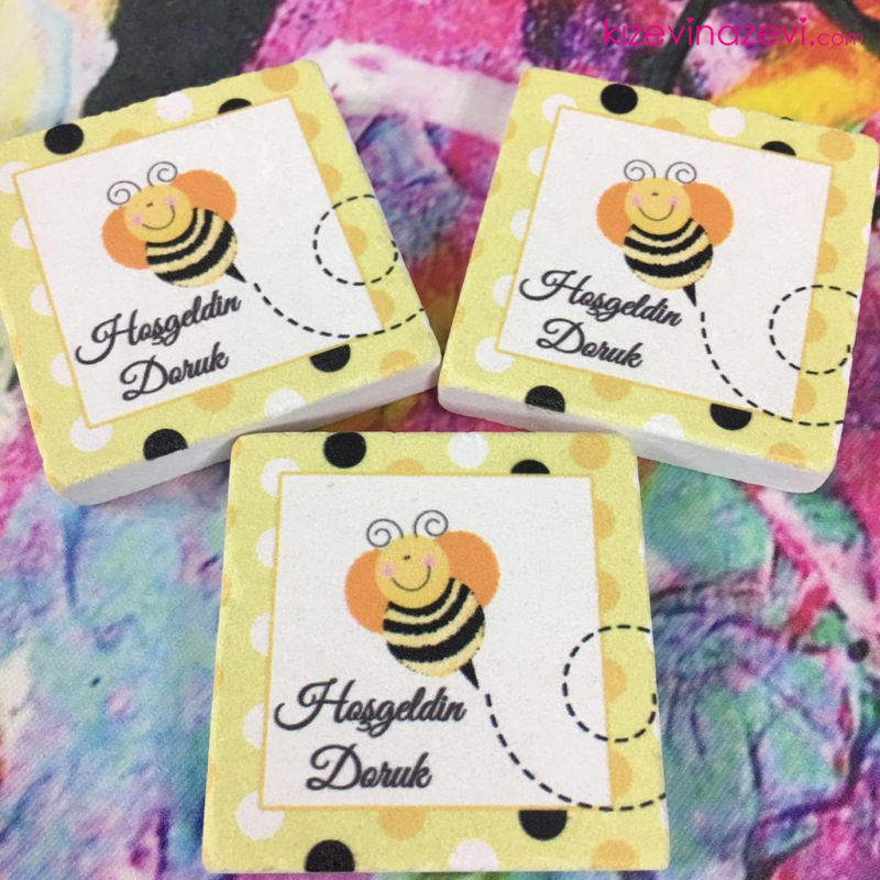 Arılı turuncu kız bebek modelli kişiye özel hediyelik taş magnet