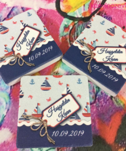 Denizci temalı erkek bebek modelli kişiye özel hediyelik taş magnet